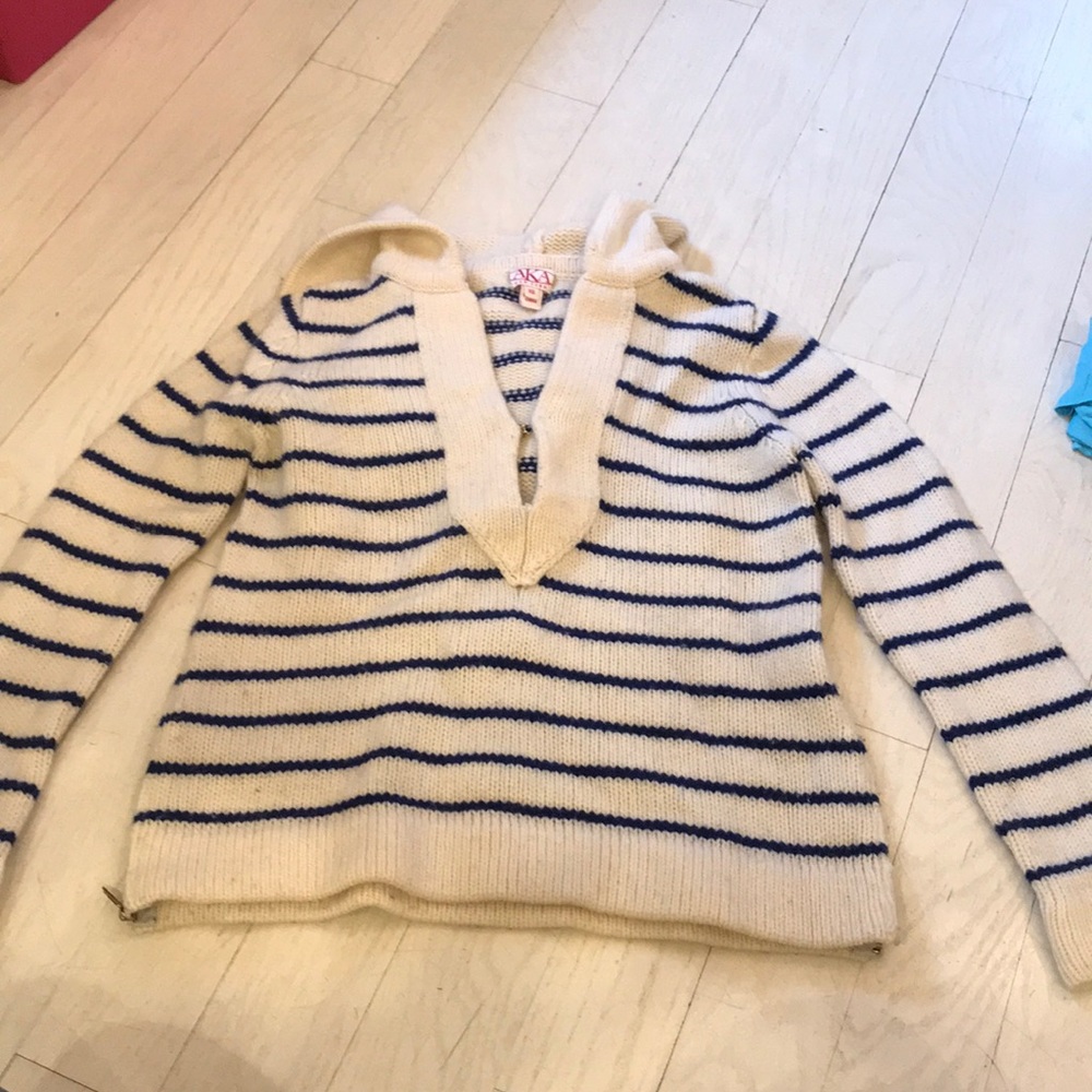 Aka New York stripped sweater